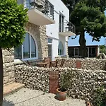 Guest house Halta Pescarus